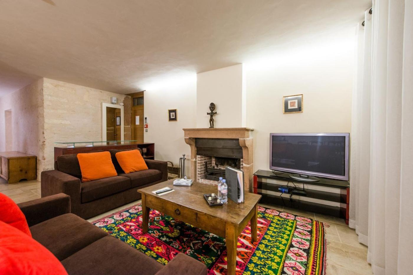 Hotel-Restaurant Le Chateau De Besseuil, Macon Nord - Teritoria Clessé Zewnętrze zdjęcie