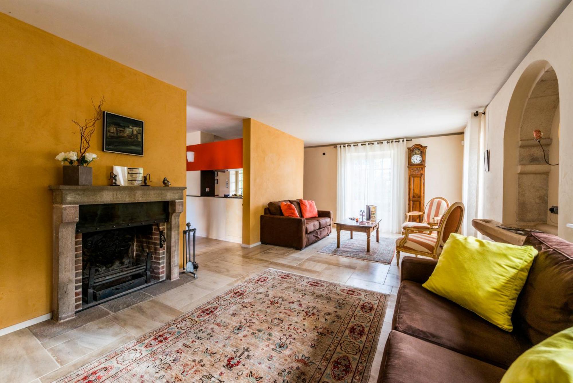 Hotel-Restaurant Le Chateau De Besseuil, Macon Nord - Teritoria Clessé Zewnętrze zdjęcie